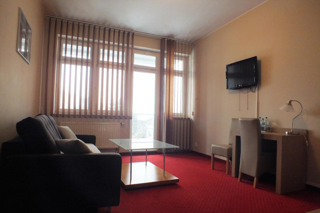Subaru Motel Warsaw